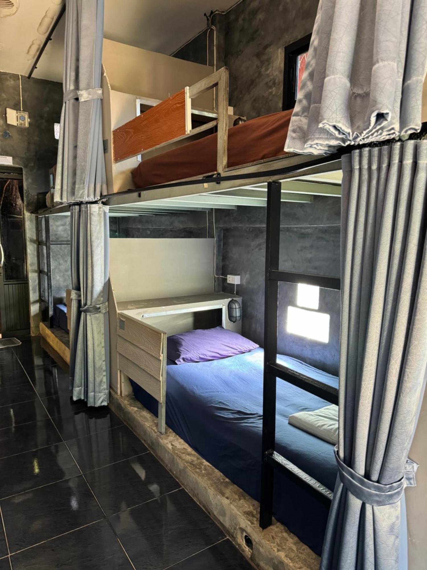 Shaya Homestay & Dorms Пай Екстериор снимка