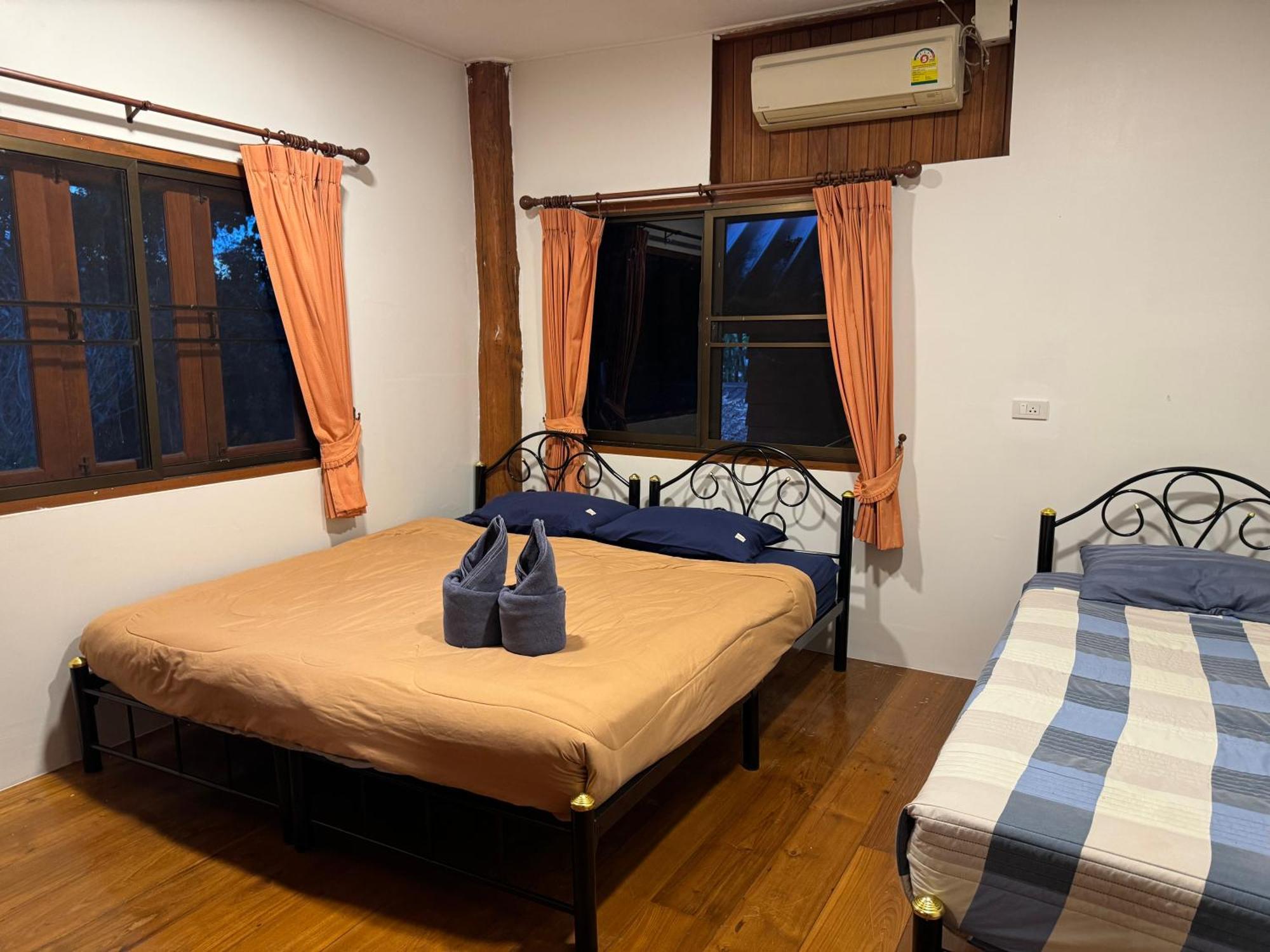 Shaya Homestay & Dorms Пай Екстериор снимка