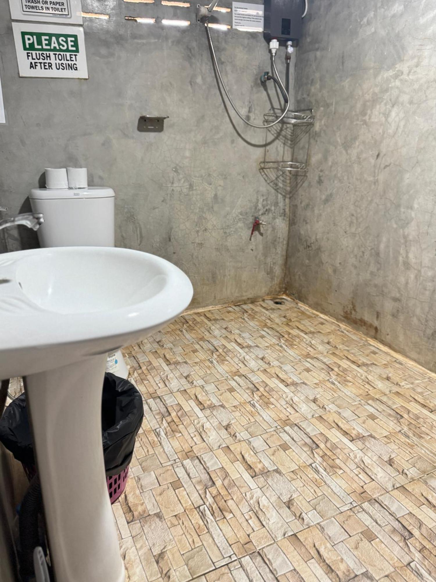 Shaya Homestay & Dorms Пай Екстериор снимка