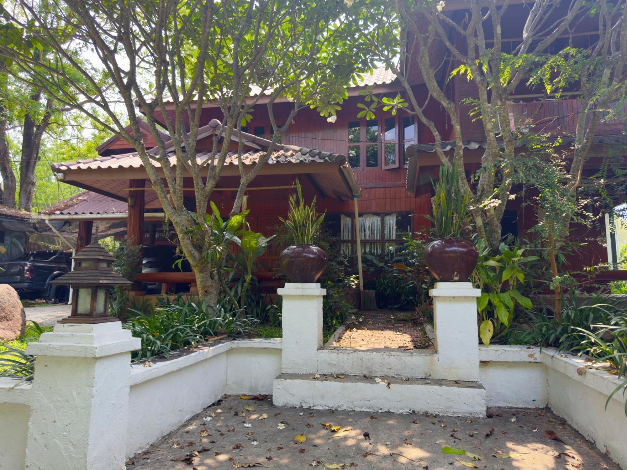Shaya Homestay & Dorms Пай Екстериор снимка