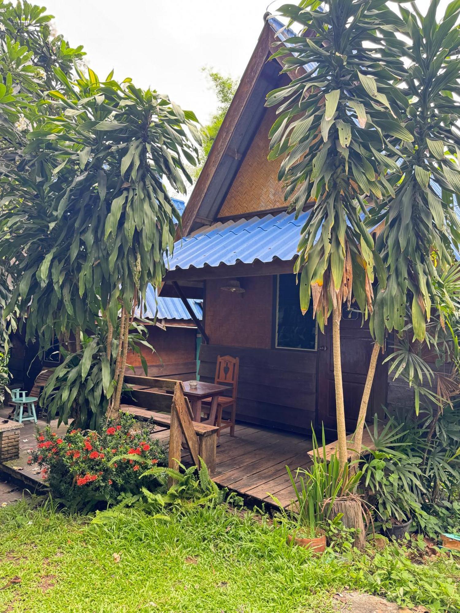 Shaya Homestay & Dorms Пай Екстериор снимка