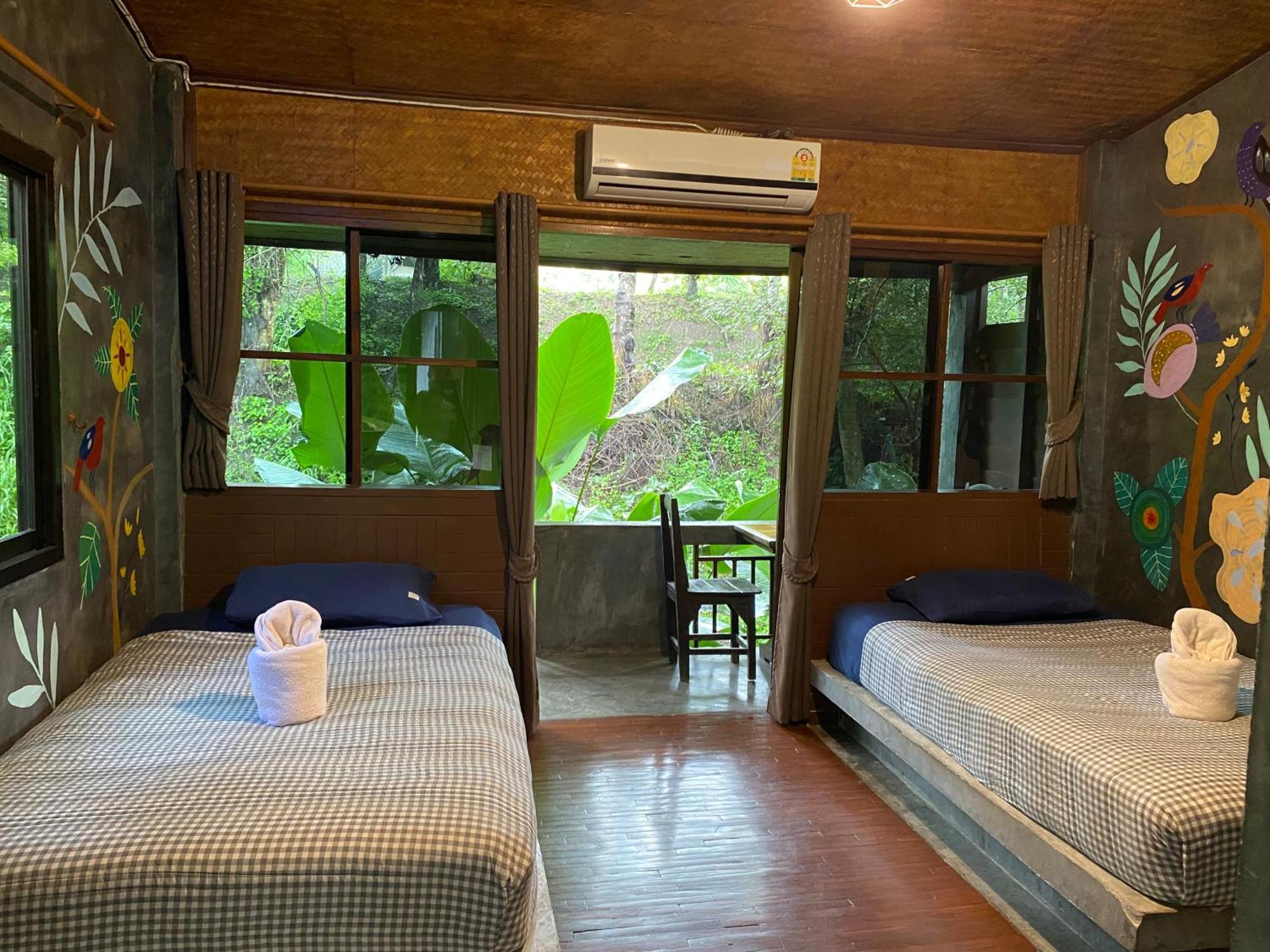 Shaya Homestay & Dorms Пай Екстериор снимка