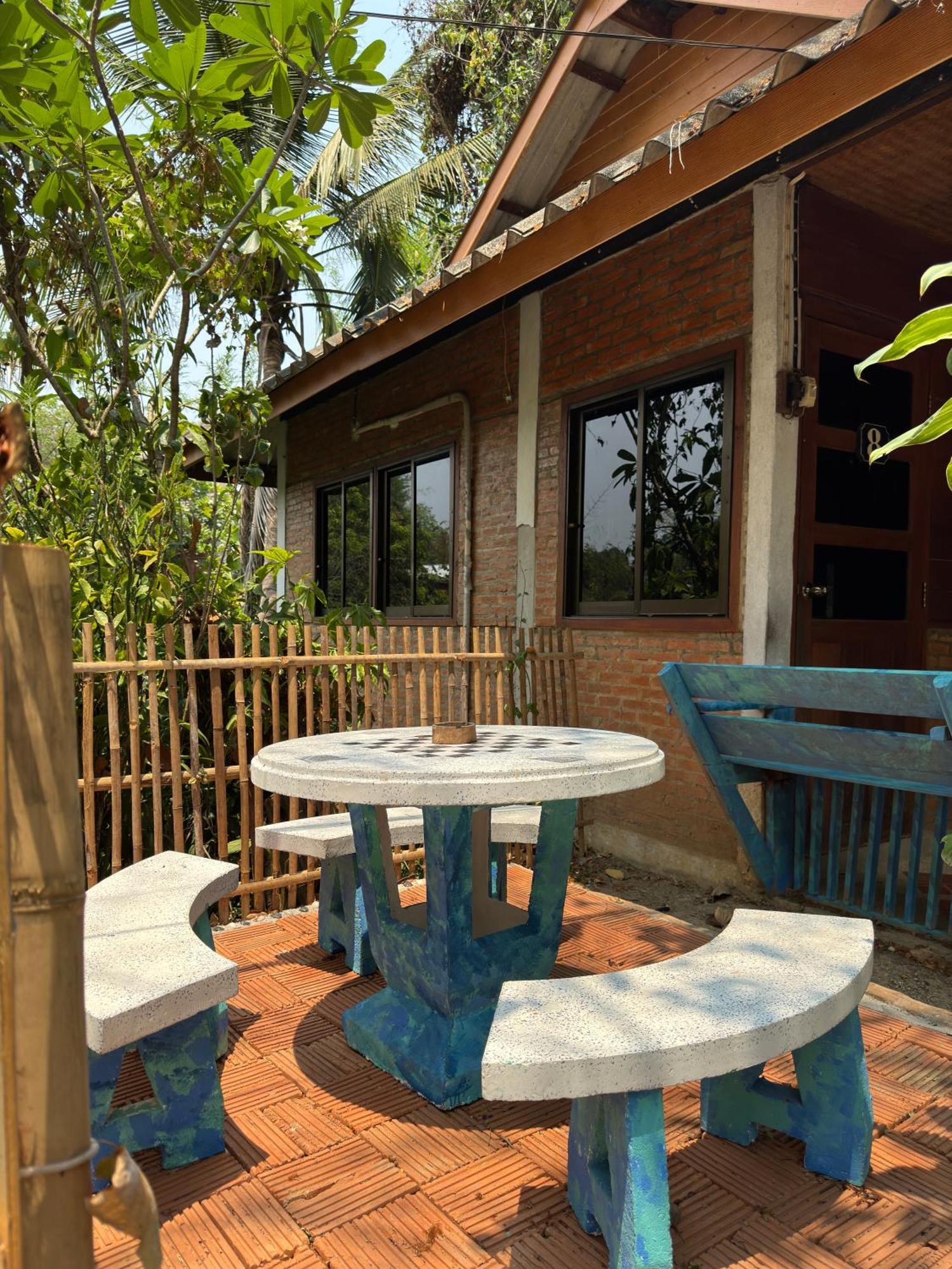 Shaya Homestay & Dorms Пай Екстериор снимка
